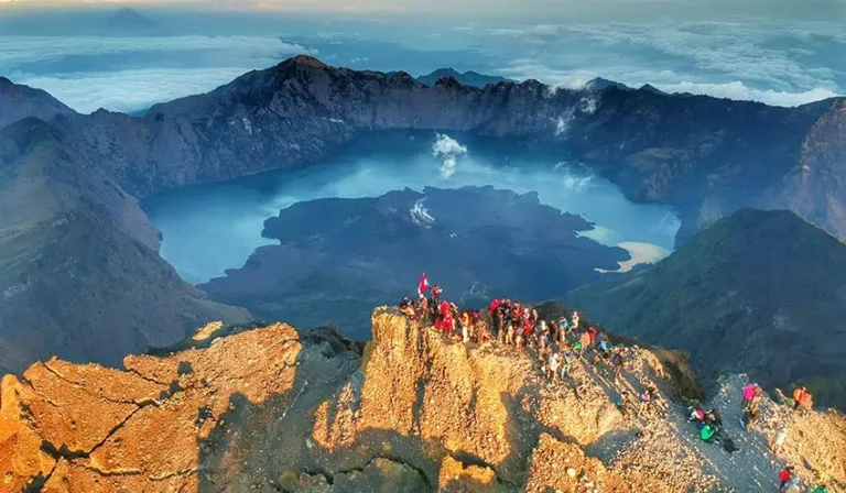 Informasi Trekking Tour Guide Gunung Rinjani