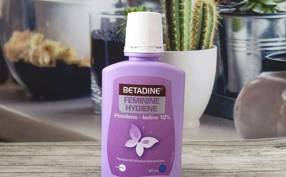 Perbedaan Betadine Feminine hygiene dan Feminine wash