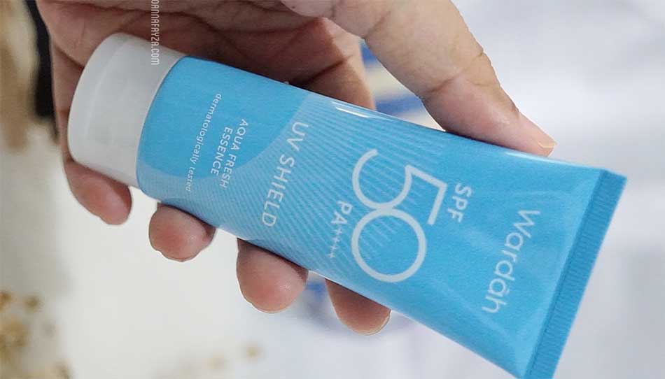 Perbedaan Sunscreen Wardah SPF 50 Biru dan Orange