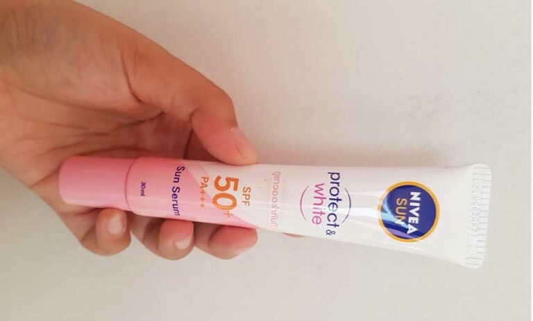 Perbedaan sunscreen nivea pink dan biru, bagus mana