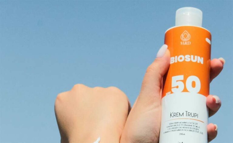 Perbedaan Sunblock dan Handbody, bagus mana