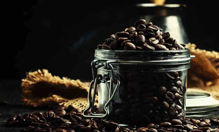 Perbedaan kopi Robusta dan Arabika, nikmat mana